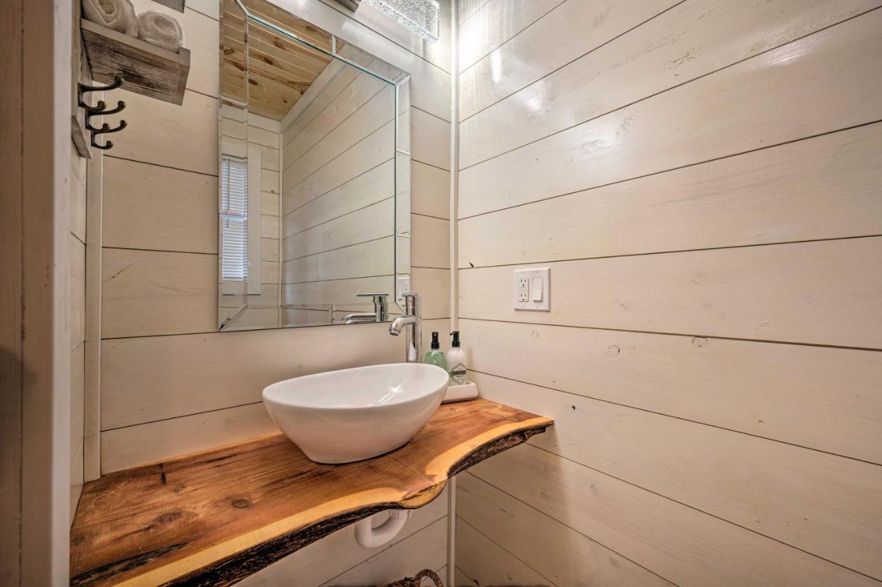 Romantic Broken Bow Cabin With Jacuzzi And Fire Pit! Bagian luar foto